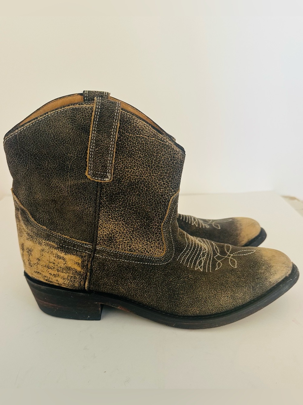 Miz Mooz Dark Gray Distressed Ankle Cowboy Boots 9
